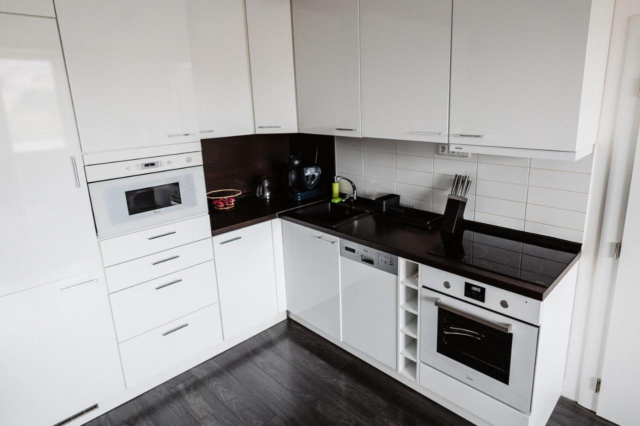 Ah Kuzmanyho Apartment